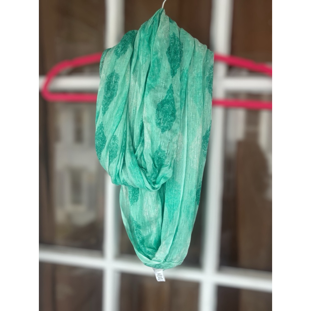 Charming Charlie Women's Turquoise Hand Dyed Gauze Weave Infinity Scarf Casual - Picture 8 of 9